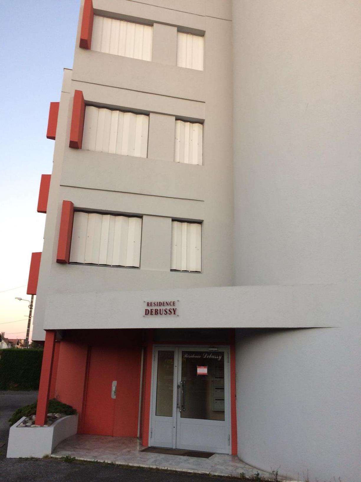 טרבה Le Zen -Studio Tout Equipe- Wifi Fibre- Centre Ville Avec Parking מראה חיצוני תמונה